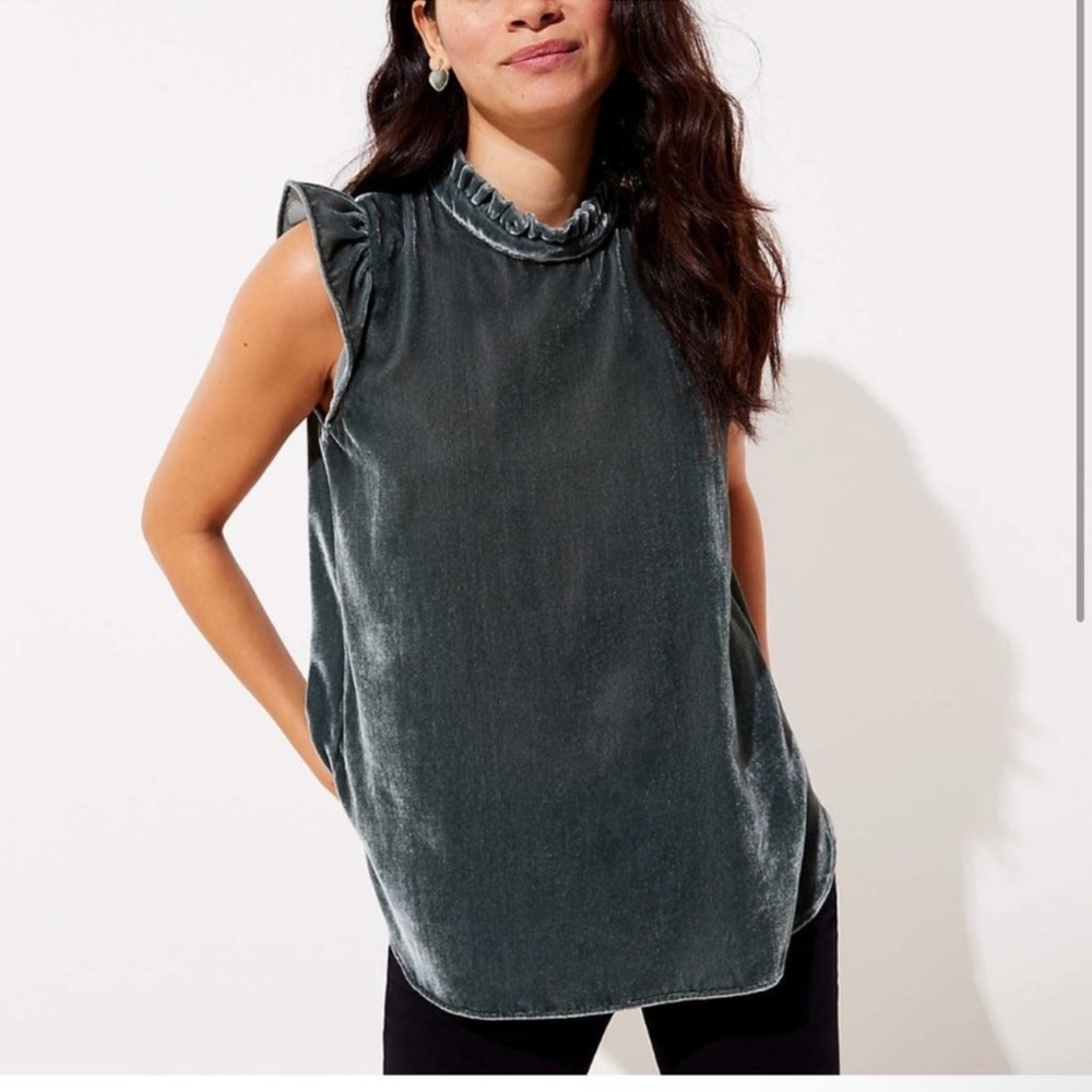 LOFT Green Velvet/Velour Sleeveless Ruffle Blouse XS cottagecore whimsigoth
